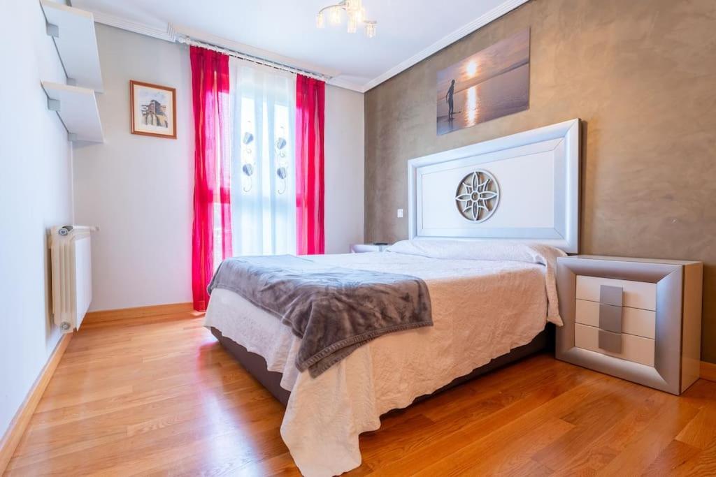 Apartamento En El Corazon De La Ciudad Con Parking Santander Exteriör bild