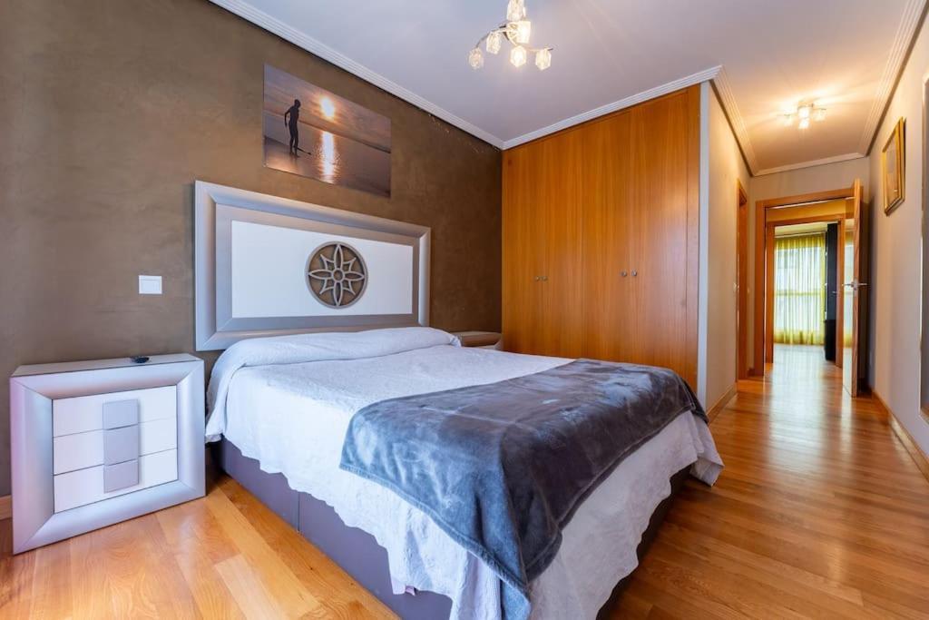 Apartamento En El Corazon De La Ciudad Con Parking Santander Exteriör bild