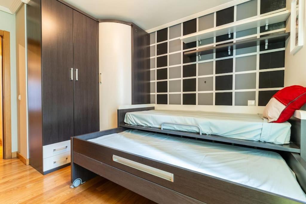Apartamento En El Corazon De La Ciudad Con Parking Santander Exteriör bild