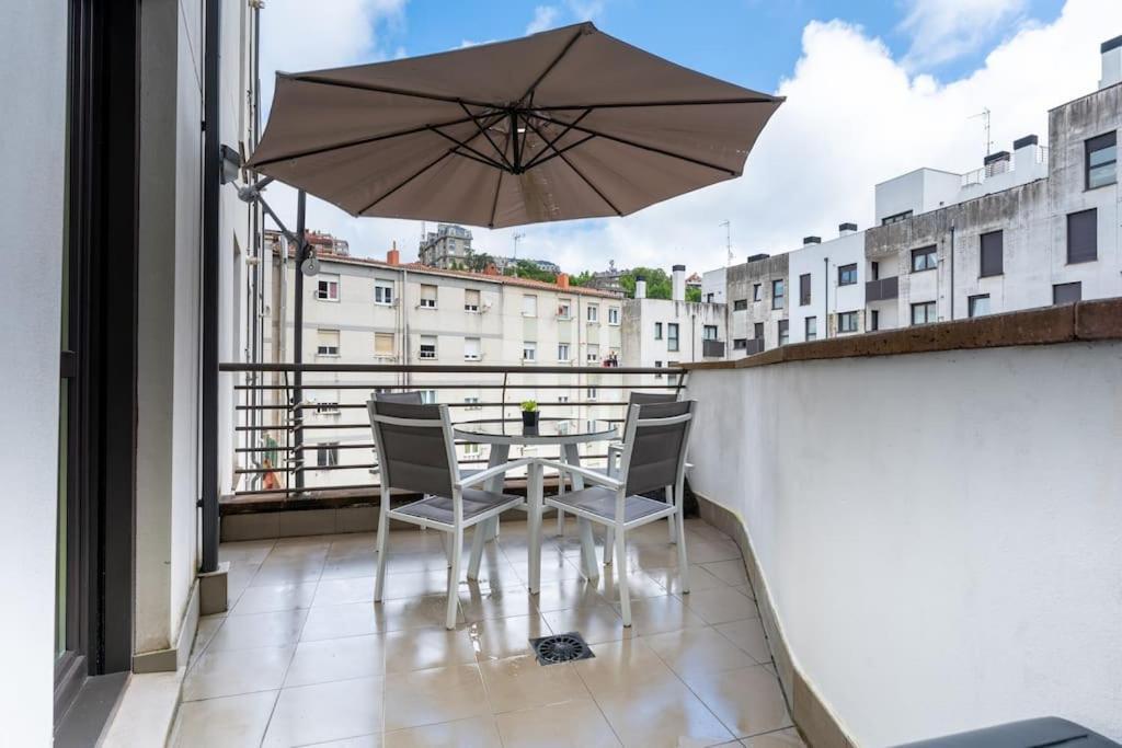 Apartamento En El Corazon De La Ciudad Con Parking Santander Exteriör bild